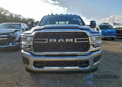 2024 Ram 3500 Tradesman z USA, uszkodzony, nr VIN 3C63RRGL4RG391290